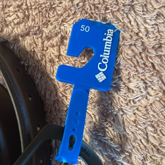 🌸NIP COLUMBIA Leather Belt - size Men’s 50” waist - Picture 7 of 14